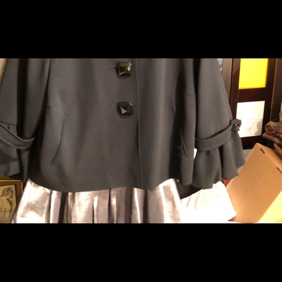 Ladies nygard black coat - Picture 3 of 8